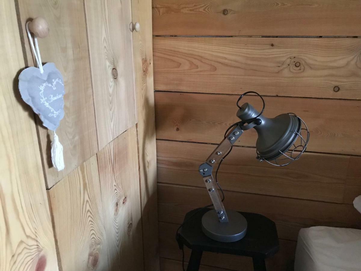 Le Sentier Des Etangs Lägenhet Barsy Exteriör bild